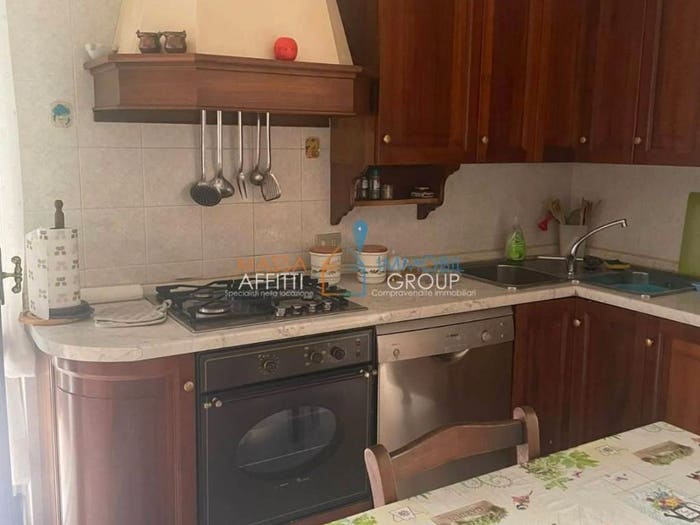 Casa con 6 locali in vendita in Via Covetta, Avenza, Carrara