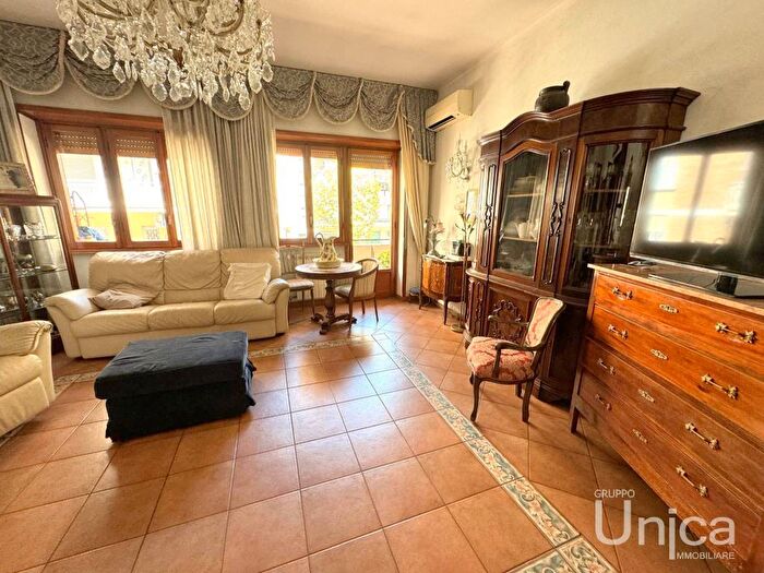 Appartamento quadrilocale in vendita in Via Leonardo Greppi, Portuense, Roma