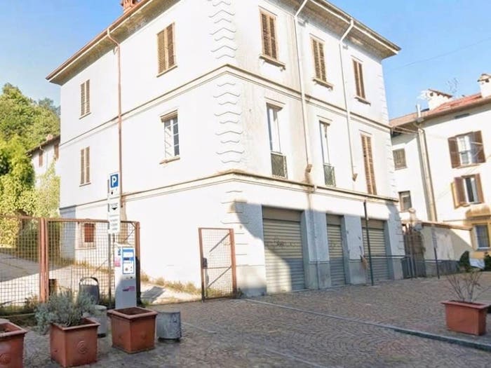 Casa con 6 locali in vendita in via primo maggio, Centro, Oggiono