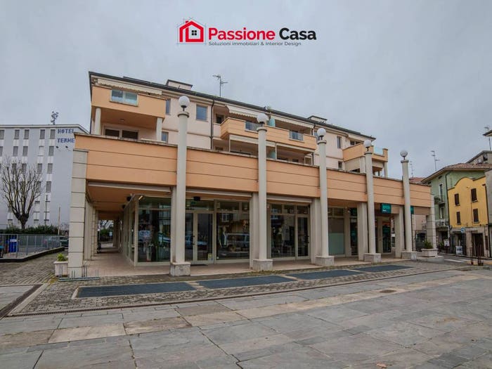 Appartamento trilocale in vendita in Monticelli Terme, Montechiarugolo