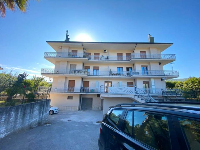 Appartamento quadrilocale in vendita in Strada Provinciale Borgo, Montoro