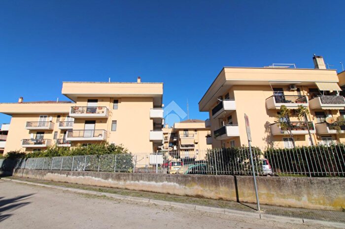 Appartamento quadrilocale in vendita in Via De Angelis, Casagiove
