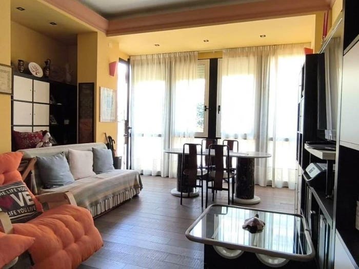 Appartamento quadrilocale in vendita in Via Genova, Marina di Carrara, Carrara
