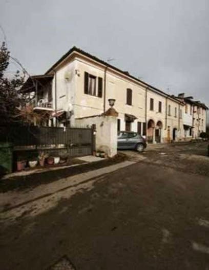 Appartamento trilocale in vendita in Via Emilia, Centro, Torrazza Coste