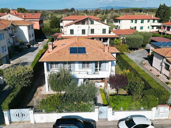 Casa con 5 locali in vendita in Marina di Cecina, Cecina