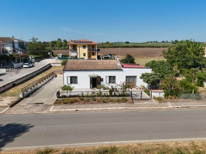 Casa quadrilocale in vendita in Via Madonna Grande, Nuova Cliternia, Campomarino