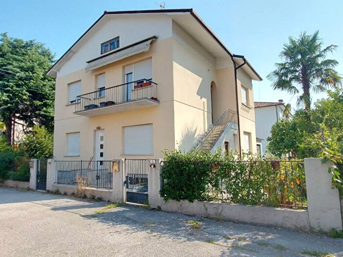 Casa con 6 locali in vendita in Via Ottaviano Tartagna, Volontari Planis, Udine