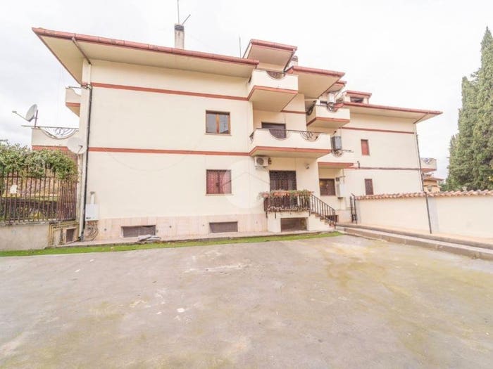 Appartamento quadrilocale in vendita in Via Monte Rosa, Colleverde, Guidonia Montecelio