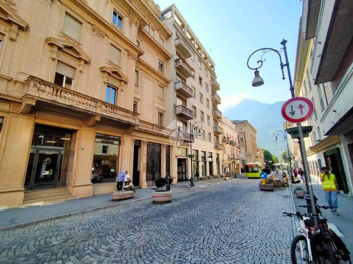 Appartamento trilocale in vendita in Viale Conseil Des Commis, Centro, Aosta