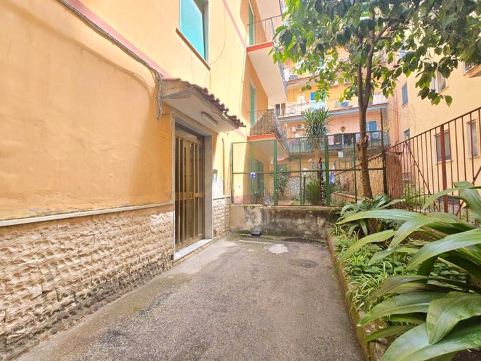 Appartamento quadrilocale in vendita in Via Libertà, Portici