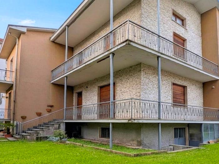Casa con 6 locali in vendita in Via Aprile, Centro, Fidenza