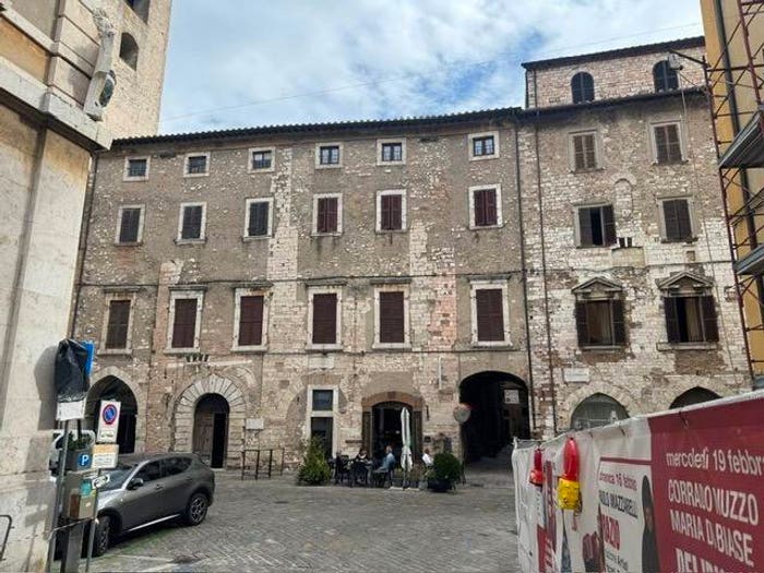Appartamento con 6 locali in vendita in In palazzo storico nel cuore di Narni, Centro, Narni