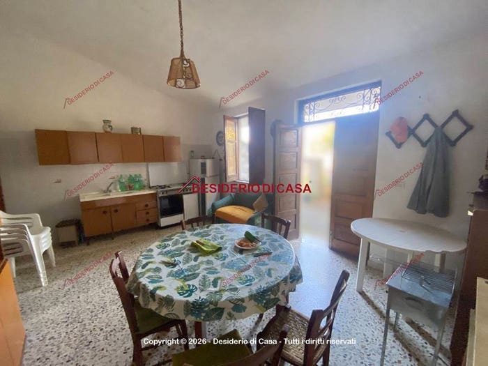 Casa bilocale in vendita in Località Aria Carbuncolo, Alcara li Fusi