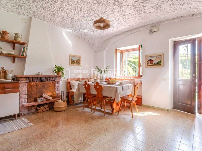 Casa bilocale in vendita in Via Casale Canuggioni, Centro, Borgomanero