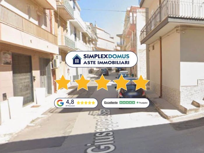 Appartamento quadrilocale in vendita in Via Giuseppe Lister, Centro, Comiso