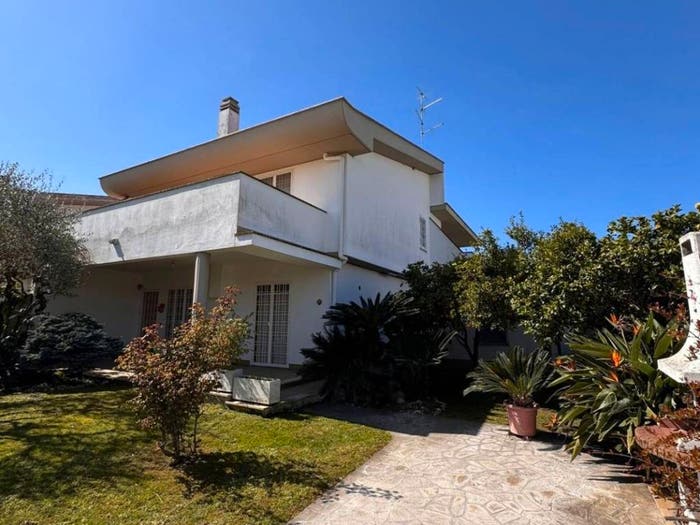 Casa con 5 locali in vendita in Viale di Valle Schioia, Villaggio Giornalisti Poggio, Anzio