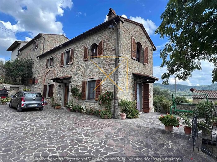 Casa con 7 locali in vendita in Il Passaggio, Cortona