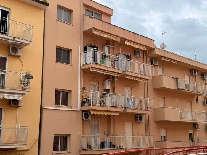 Casa trilocale in vendita in Viale Alcide De Gasperi, Lascari