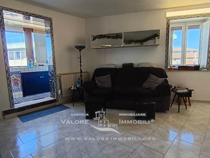 Appartamento bilocale in vendita in Via Gioacchino Rossini, Via Grande Piazza della Repubblica, Livorno