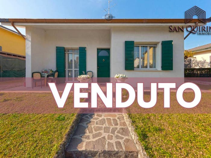 Casa trilocale in vendita in VIALE PERGOLESI, Centro, Reggiolo