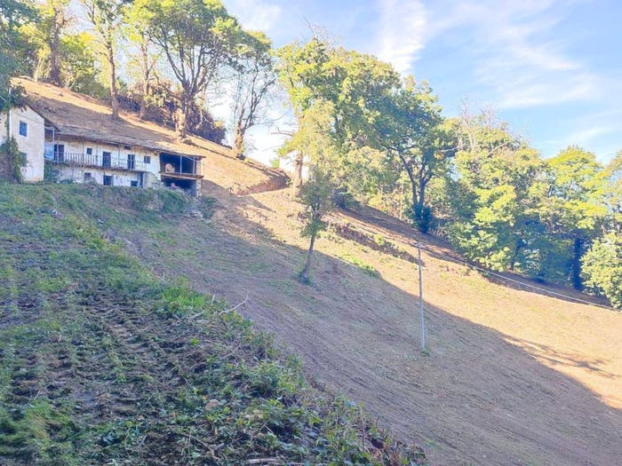 Casa con 6 locali in vendita in Via Comba Nari, Gambasca
