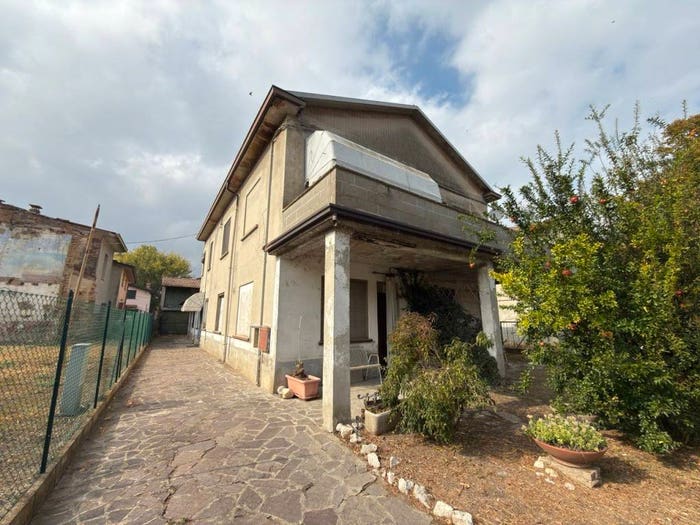 Casa con 6 locali in vendita in Via Roma, Centro, Caorso