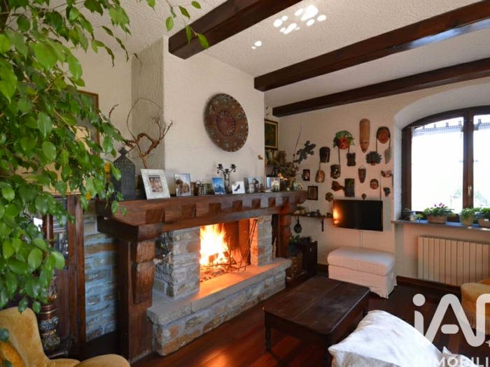 Casa con 6 locali in vendita in Via Strada Circonvallazione, Acqui Terme
