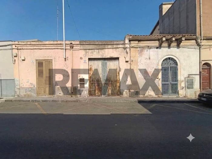 Casa quadrilocale in vendita in Via Del Bosco, Barriera Leucatia, Catania