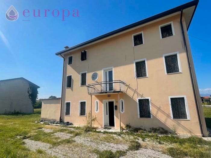 Casa con 6 locali in vendita in via visinale centro, Visinale, Pasiano di Pordenone