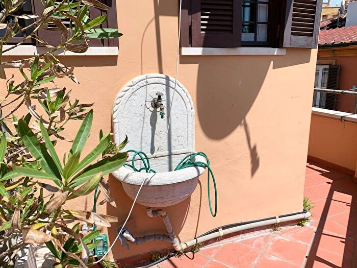 Casa trilocale in vendita in Via delle Quattro Fontane, Barberini, Roma