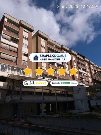 Appartamento con 5 locali in vendita in Largo Jacopo Peri, Q, Latina