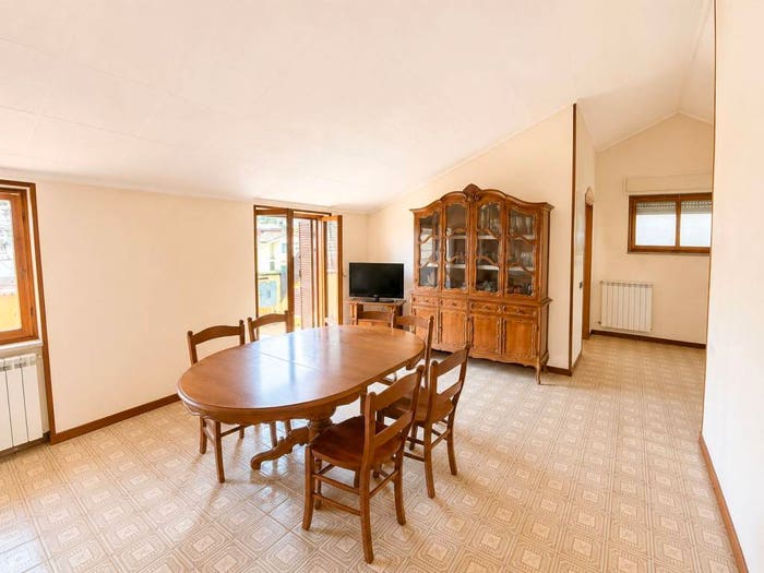 Appartamento con 5 locali in vendita in Via Alessandro Fleming, Centro, Artena