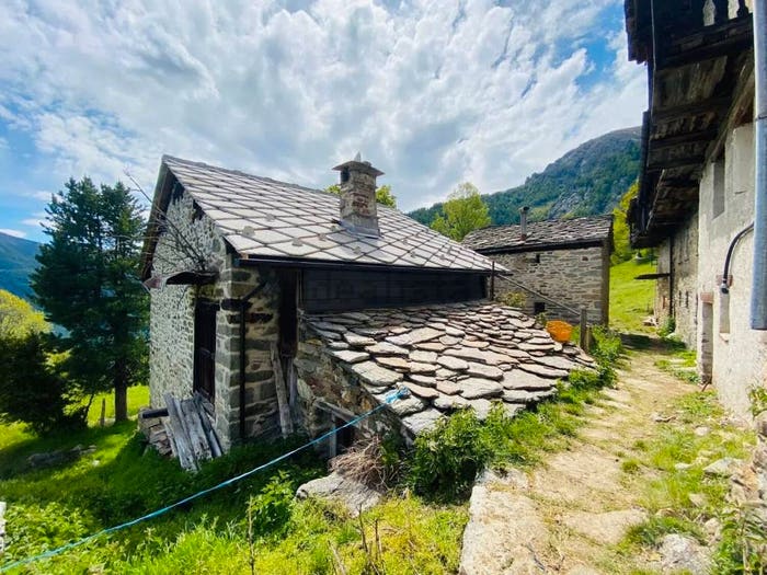 Casa con 6 locali in vendita in Località Chasteroux, Fontainemore