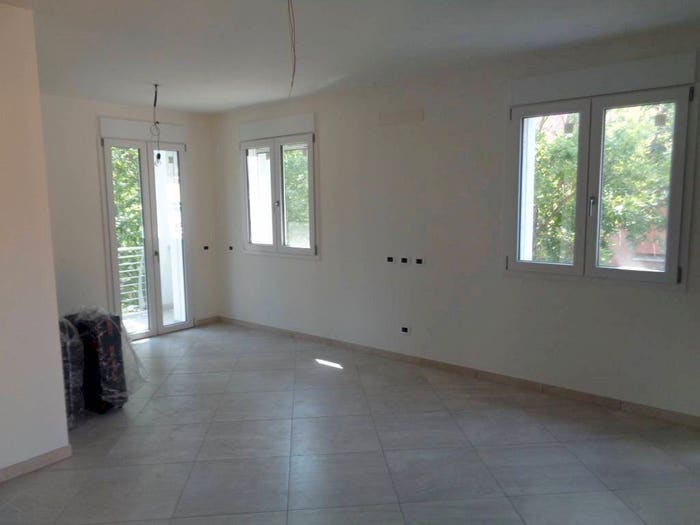 Casa con 6 locali in vendita in Via Asiago, Buon Pastore Parco Amendola, Modena