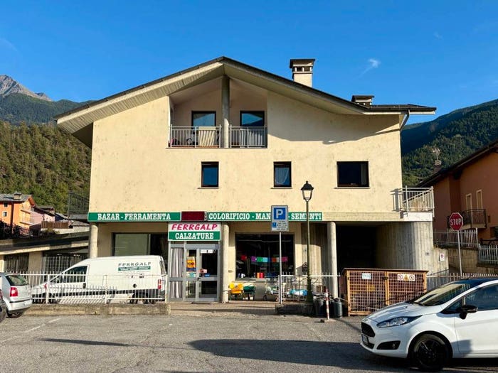 Appartamento trilocale in vendita in Frazione Chez le Ru, Centro, Gressan