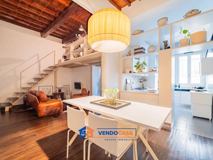 Appartamento trilocale in vendita in Via Laura, San Marco SS Annunziata, Firenze