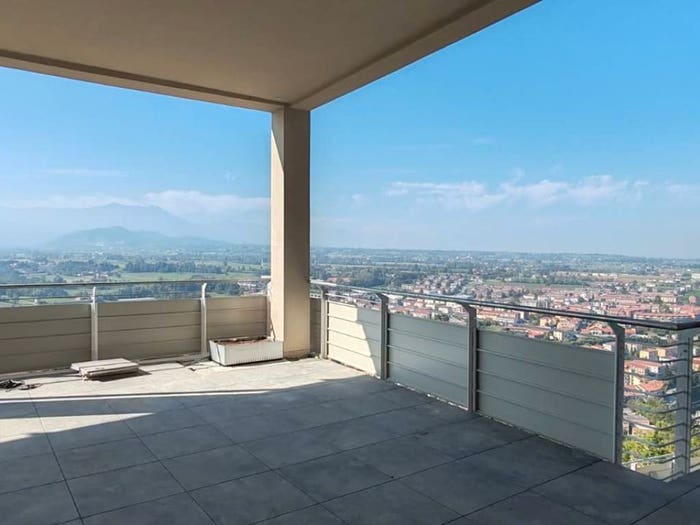 Appartamento trilocale in vendita in Via Porta di Vasco, Piazza, Mondovì