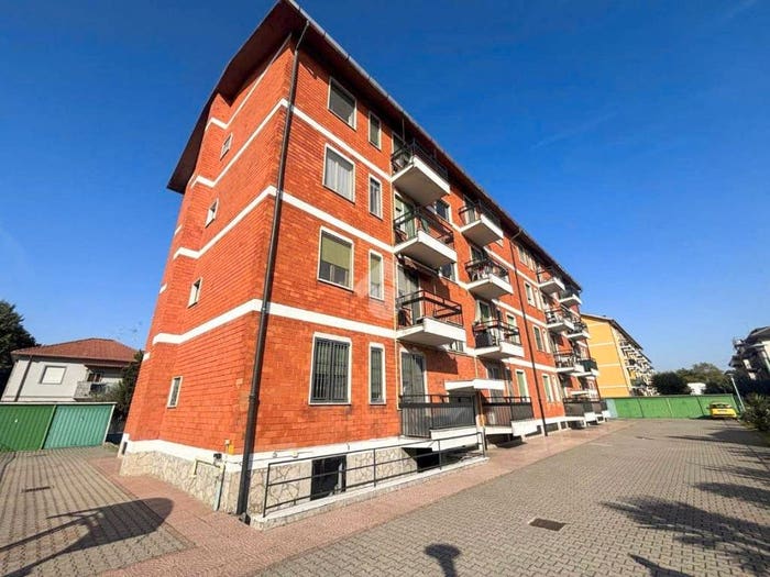 Appartamento trilocale in vendita in Via Friuli, Terrazzano, Rho