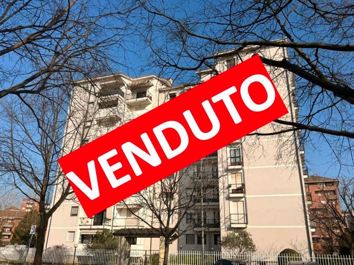 Appartamento trilocale in vendita in Via Guglielmo Marconi, Centro, Orbassano