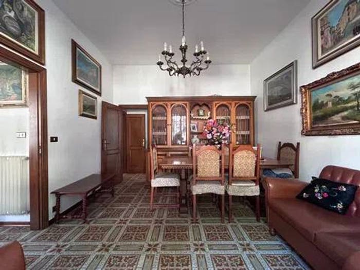 Appartamento con 6 locali in vendita in Via Vincenzo Gioberti, Marco Polo Don Bosco, Viareggio