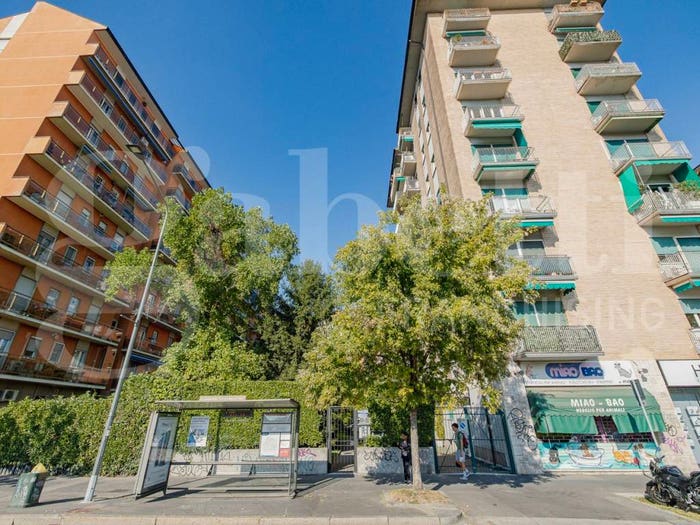 Appartamento quadrilocale in vendita in Viale Caterina da Forlì, Gambara, Milano