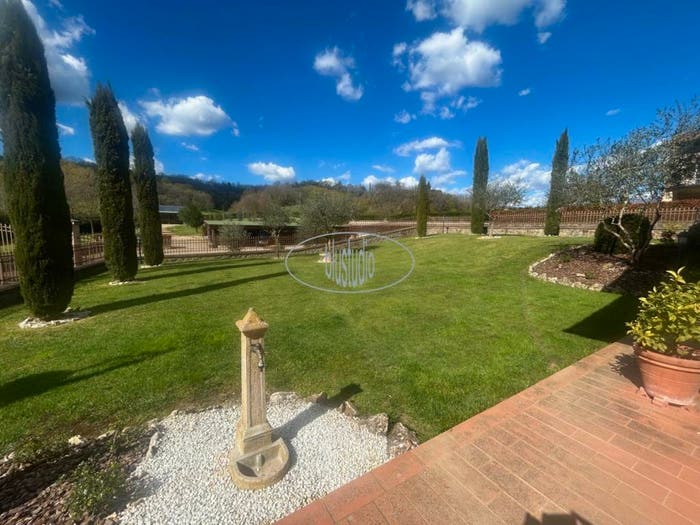 Casa con 6 locali in vendita in Figline Valdarno, Figline e Incisa Valdarno