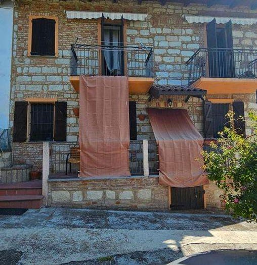 Casa quadrilocale in vendita in Via Dionigi, Ozzano Monferrato