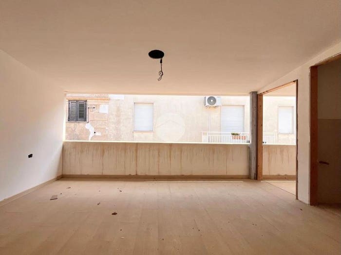 Appartamento trilocale in vendita in Via Girolamo Caruso, Centro, Alcamo