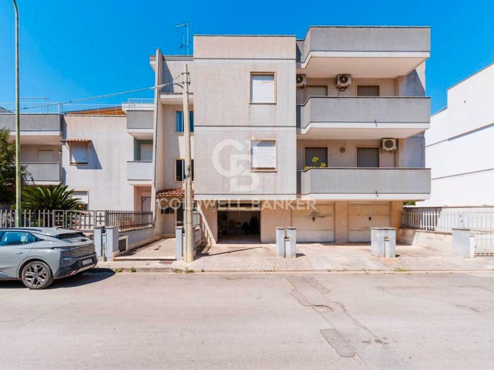 Appartamento con 5 locali in vendita in Via Orazio Flacco, Noha, Galatina