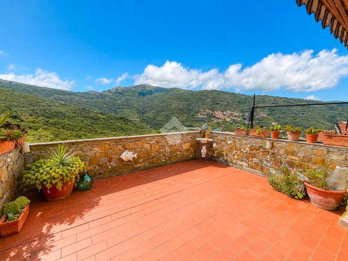 Appartamento quadrilocale in vendita in Via Vincenzo Gioberti, Boscomare, Pietrabruna