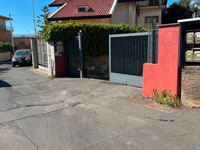 Appartamento quadrilocale in vendita in Via Cesare Battisti, Centro, Belpasso