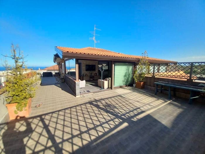 Casa trilocale in vendita in Via Virgilio, Centro, Aci Catena