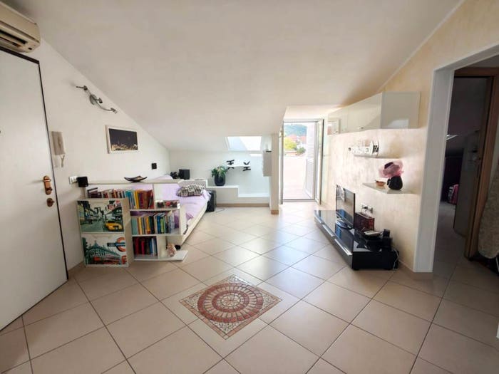 Appartamento trilocale in vendita in Via Manfro e Merlini, San Fedele Lusignano, Albenga