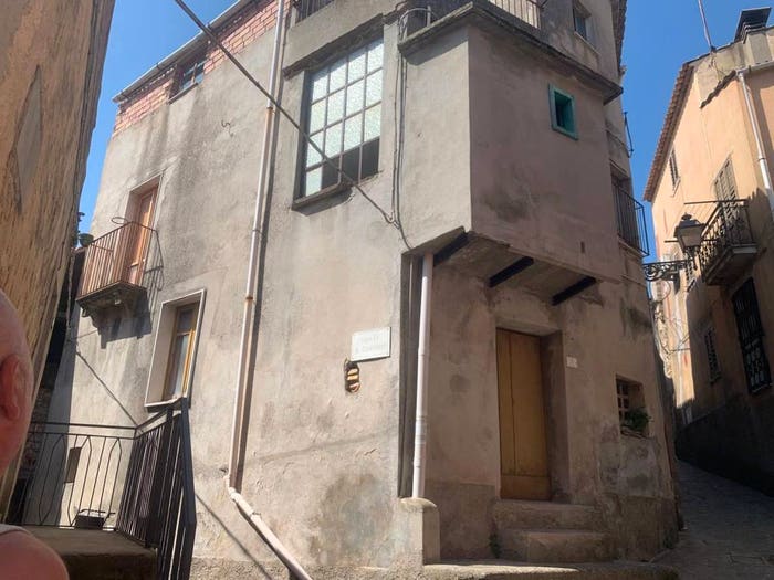 Casa trilocale in vendita in Via Garibaldi, Centro, Davoli